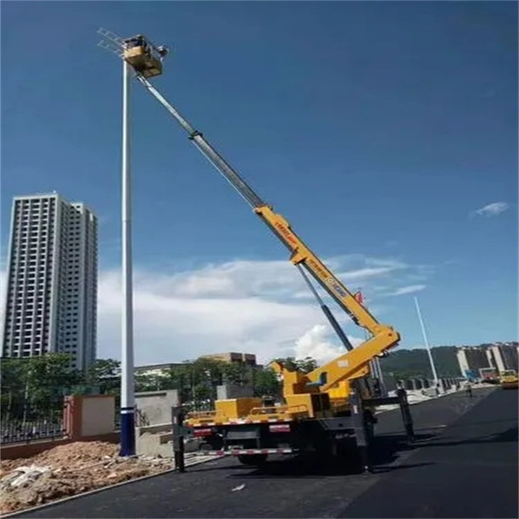 沧州新华维修路灯的曲臂升降车出租